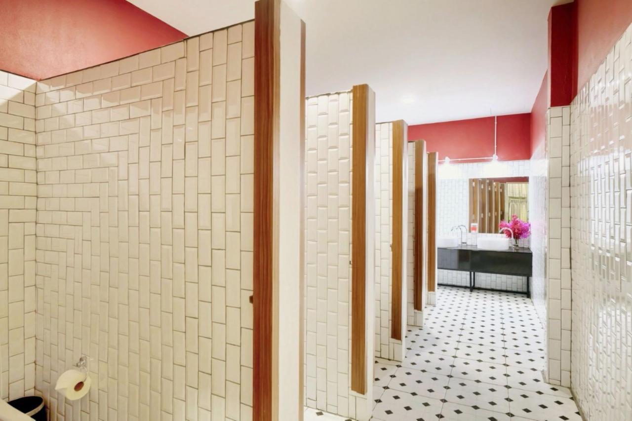 Red Door Heritage Hotel Bangkok Ngoại thất bức ảnh